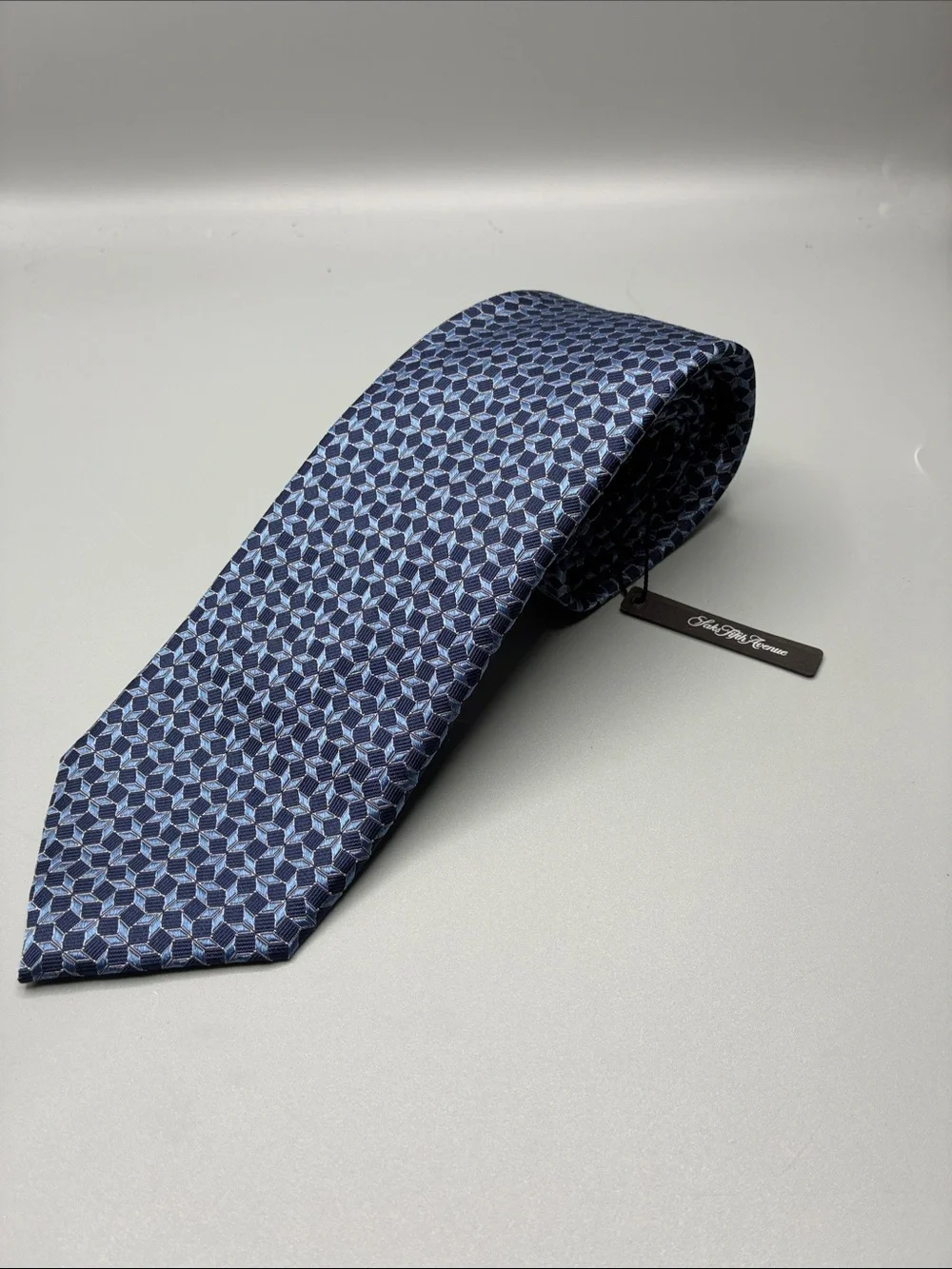 Saks Fifth Avenue Blue Geometric Silk Necktie NEW WITH TAGS
